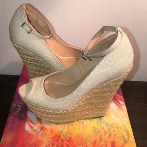 Wedges. Women’s size 5.
